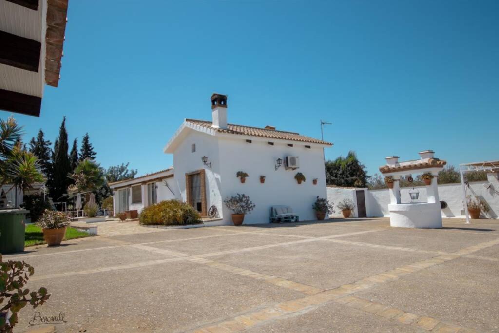 Villa El Estanque Holiday Cottage & Bungalow アルコス・デ・ラ・フロンテーラ エクステリア 写真